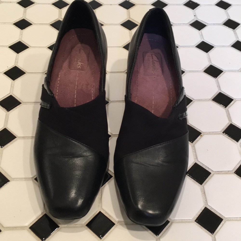 Clark’s black leather Levee Bank shoes.